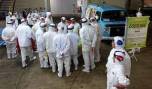 Empregados recebem momentos de descontração e conhecimento com A Turminha da Reciclagem