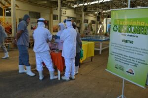 Empregados recebem momentos de descontração e conhecimento com A Turminha da Reciclagem