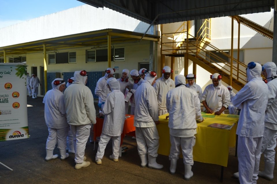 Empregados recebem momentos de descontração e conhecimento com A Turminha da Reciclagem