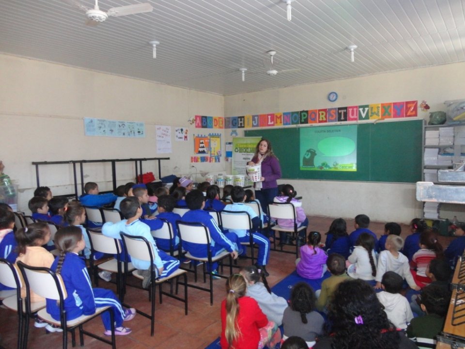 A Turminha da Reciclagem inicia atividades de maio no RS