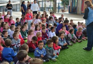 Roda de Leitura leva as crianças dos CEIM de Chapecó-SC ao mundo da imaginação