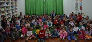 Roda de Leitura leva as crianças dos CEIM de Chapecó-SC ao mundo da imaginação