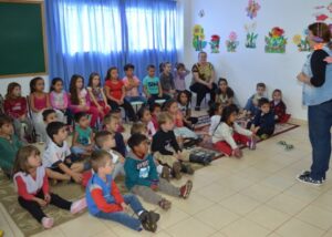 Roda de Leitura leva as crianças dos CEIM de Chapecó-SC ao mundo da imaginação