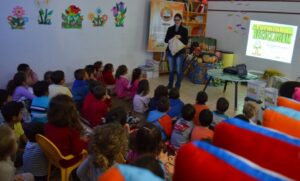 A Turminha da Reciclagem incentiva a assumir compromissos com o meio ambiente