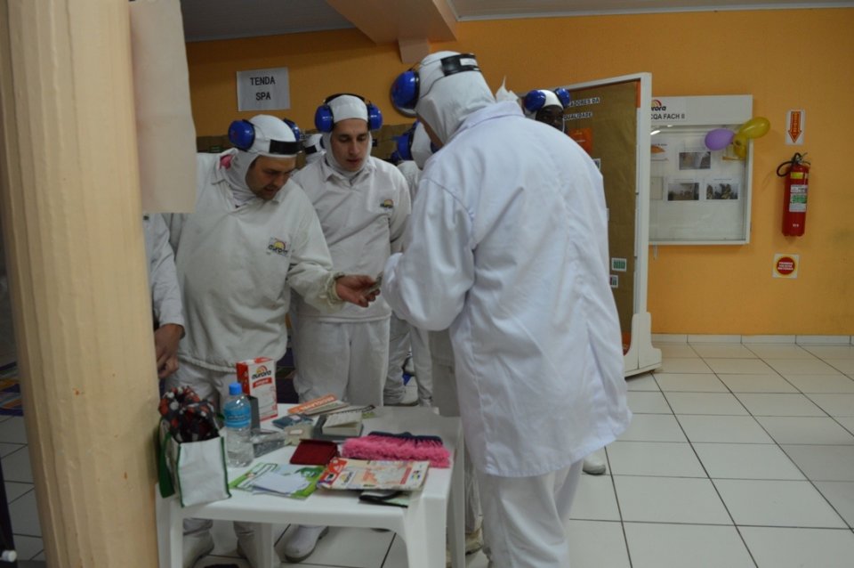 A Turminha da Reciclagem participa da semana da qualidade