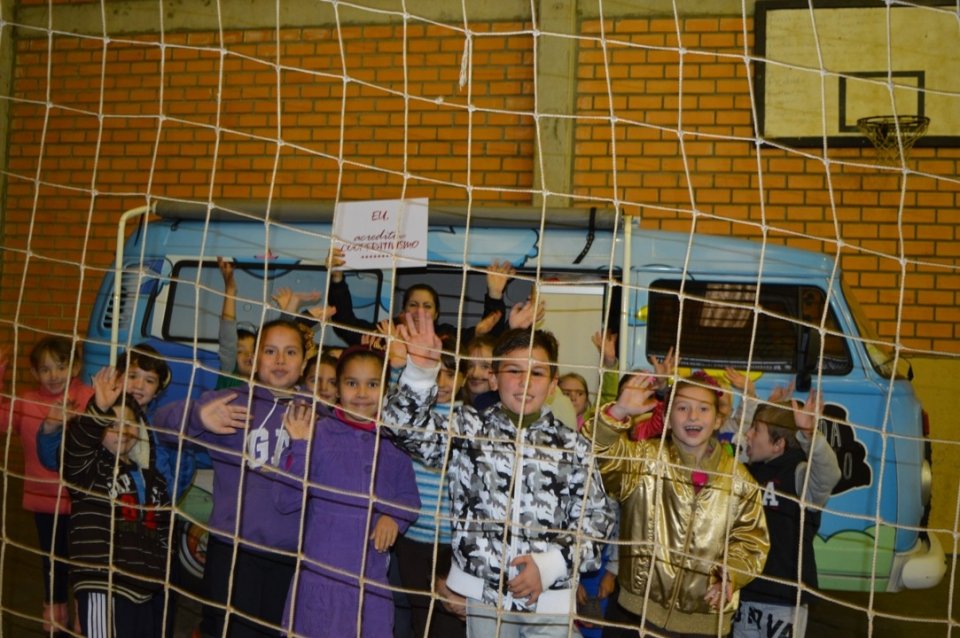 A Turminha da Reciclagem visita várias escolas no final de maio