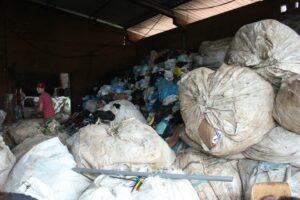 Equipe de Comunicação e da FALB visitam associações de catadores em Chapecó