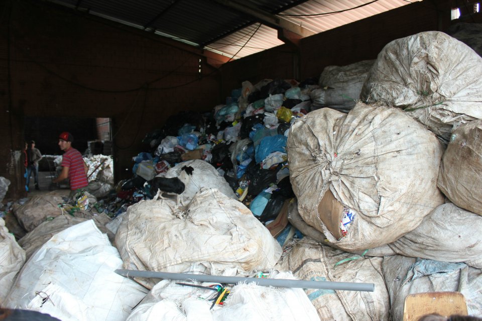 Equipe de Comunicação e da FALB visitam associações de catadores em Chapecó
