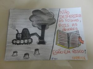 A TURMINHA DA RECICLAGEM AJUDA A PLANTAR SEMENTES COM ALUNOS