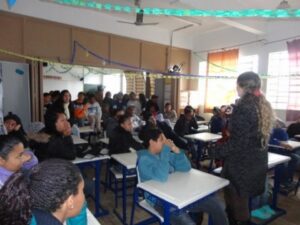 ATIVIDADES DA TURMINHA DA RECICLAGEM-RS ENVOLVEM ALUNOS E PROFESSORES
