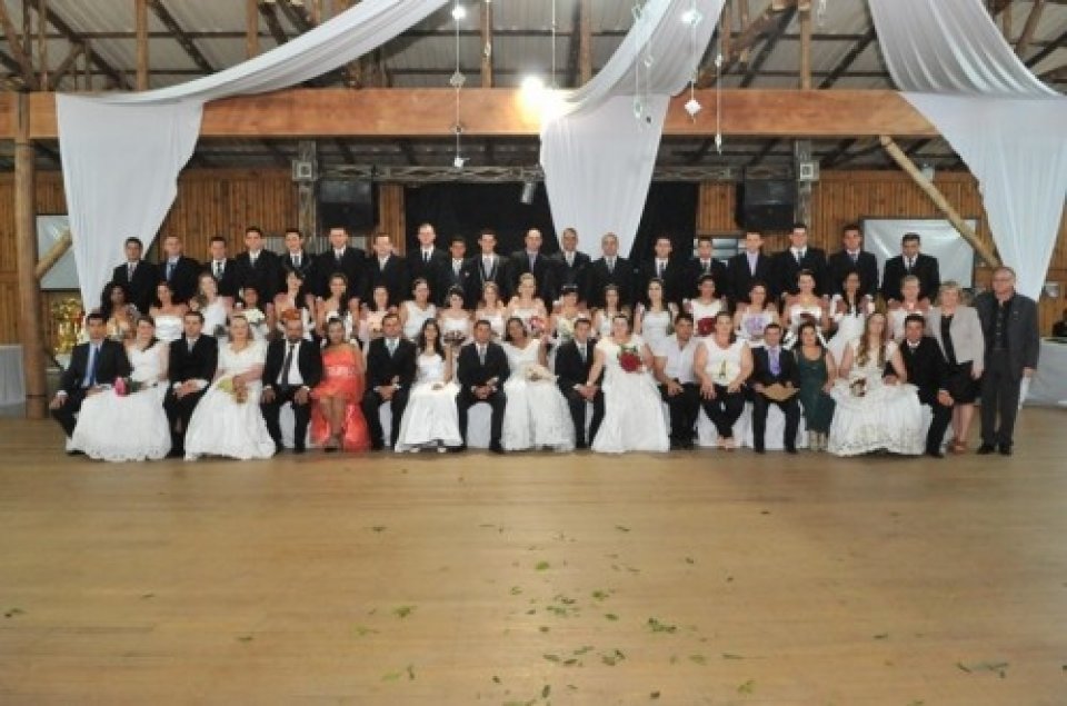 SONHOS REALIZADOS NO CASAMENTO COOPERADO EM SARANDI-RS