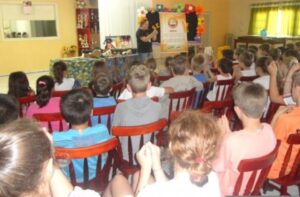 RODA DE LEITURA E CONTAÇÃO DE HISTÓRIAS PARTICIPA DE FEIRA DO LIVRO EM SARANDI-RS