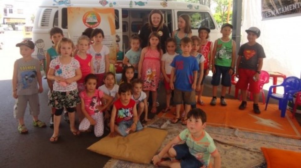 RODA DE LEITURA E CONTAÇÃO DE HISTÓRIAS PARTICIPA DE FEIRA DO LIVRO EM SARANDI-RS