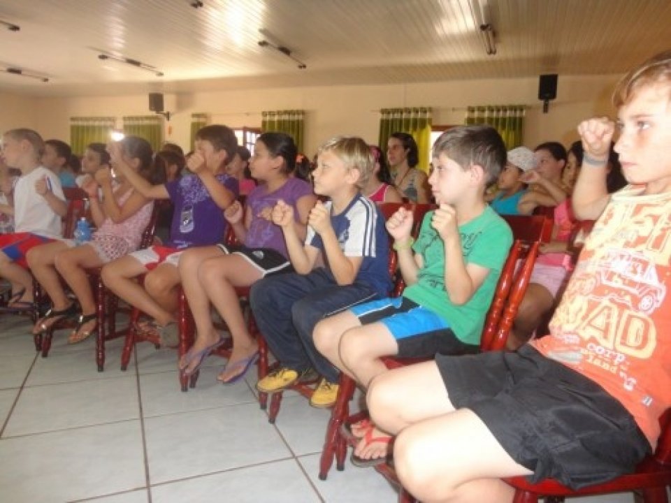 RODA DE LEITURA E CONTAÇÃO DE HISTÓRIAS PARTICIPA DE FEIRA DO LIVRO EM SARANDI-RS