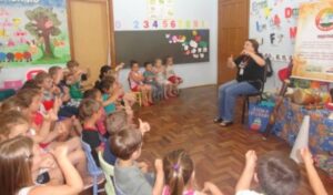 RODA DE LEITURA E CONTAÇÃO DE HISTÓRIAS PARTICIPA DE FEIRA DO LIVRO EM SARANDI-RS