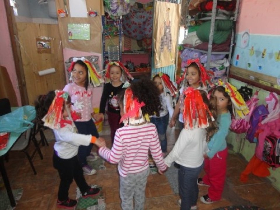 ALUNOS SE DIVERTEM COM OS JOGOS DA TURMINHA DA RECICLAGEM