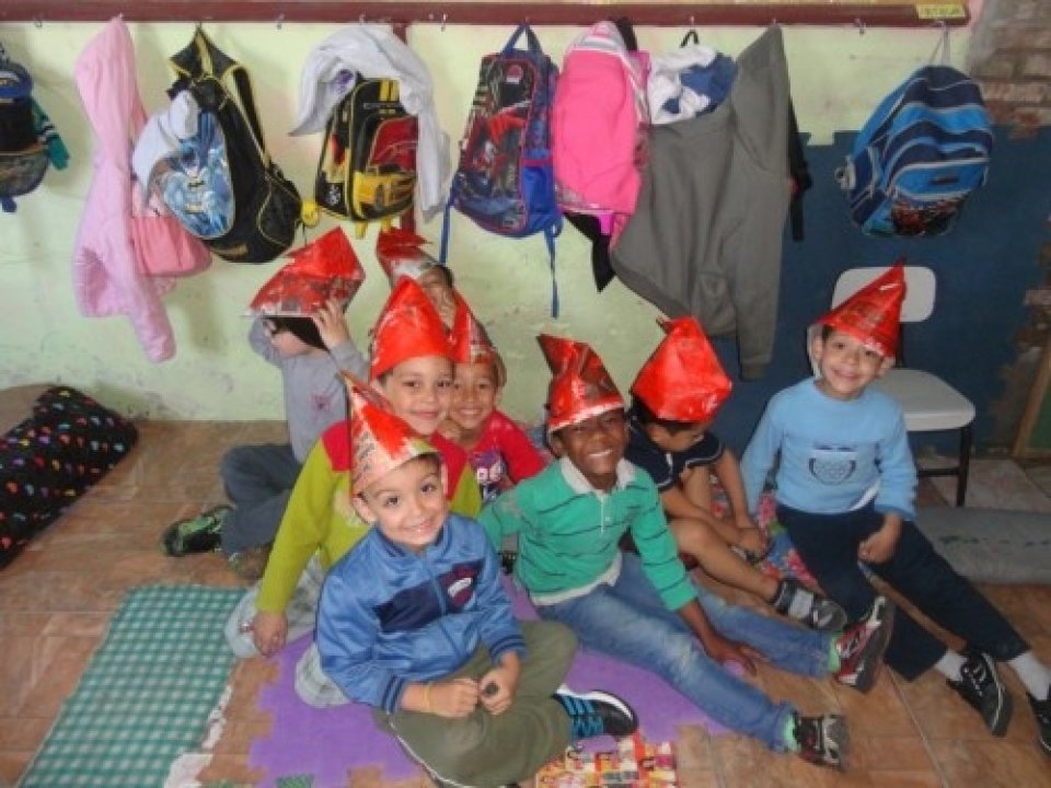 ALUNOS SE DIVERTEM COM OS JOGOS DA TURMINHA DA RECICLAGEM