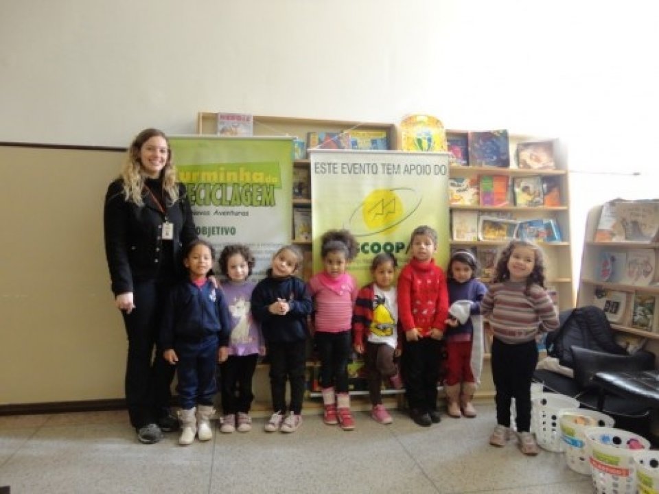 ATIVIDADES DA TURMINHA DA RECICLAGEM-RS ENVOLVEM ALUNOS E PROFESSORES