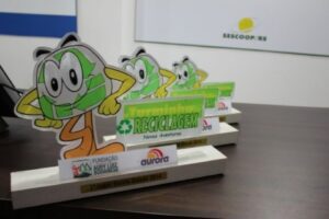 A TURMINHA DA RECICLAGEM PROMOVE PRÊMIO ESCOLA CIDADÃ RS