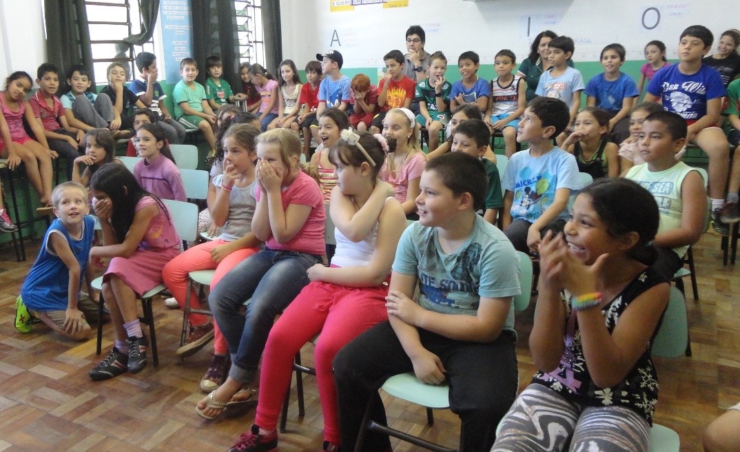 Um livro, além de modesto, é prático...