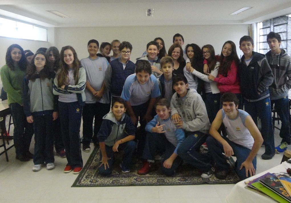 Contar para fazer lembrar, contar para mover montanhas e céus”.