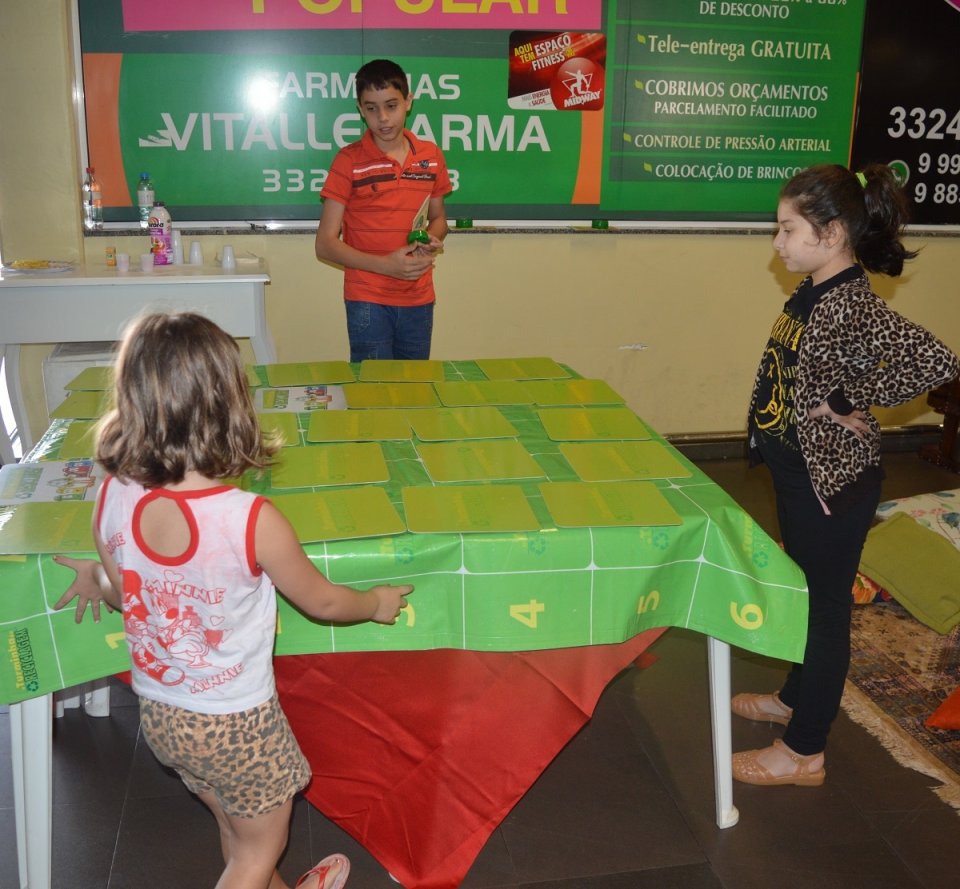 Roda de Leitura e A Turminha da Reciclagem na Cooperalfa em Chapecó (SC)
