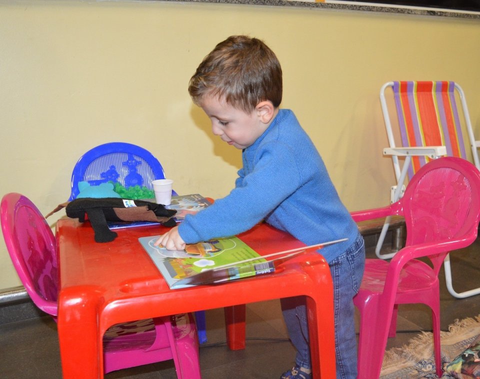 Roda de Leitura e A Turminha da Reciclagem na Cooperalfa em Chapecó (SC)