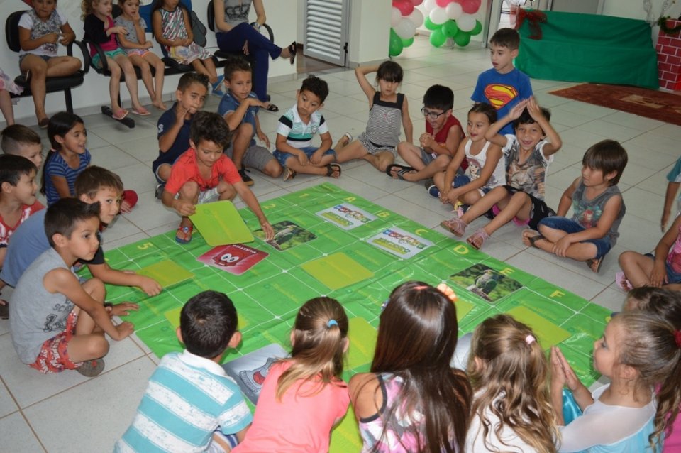 A Turminha da Reciclaglem no natal do CEIM