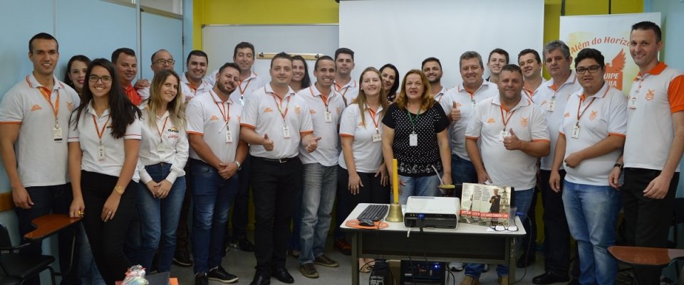 Filial de Vendas da Aurora em Chapecó (SC) recebe o programa Roda de Leitura