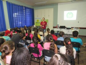 Educação ambiental na Escola Municipal João Freitas Filho em Sapucaia do Sul (RS)