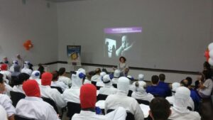 Violência doméstica em debate nas unidades da Aurora Alimentos