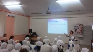 Violência doméstica em debate nas unidades da Aurora Alimentos