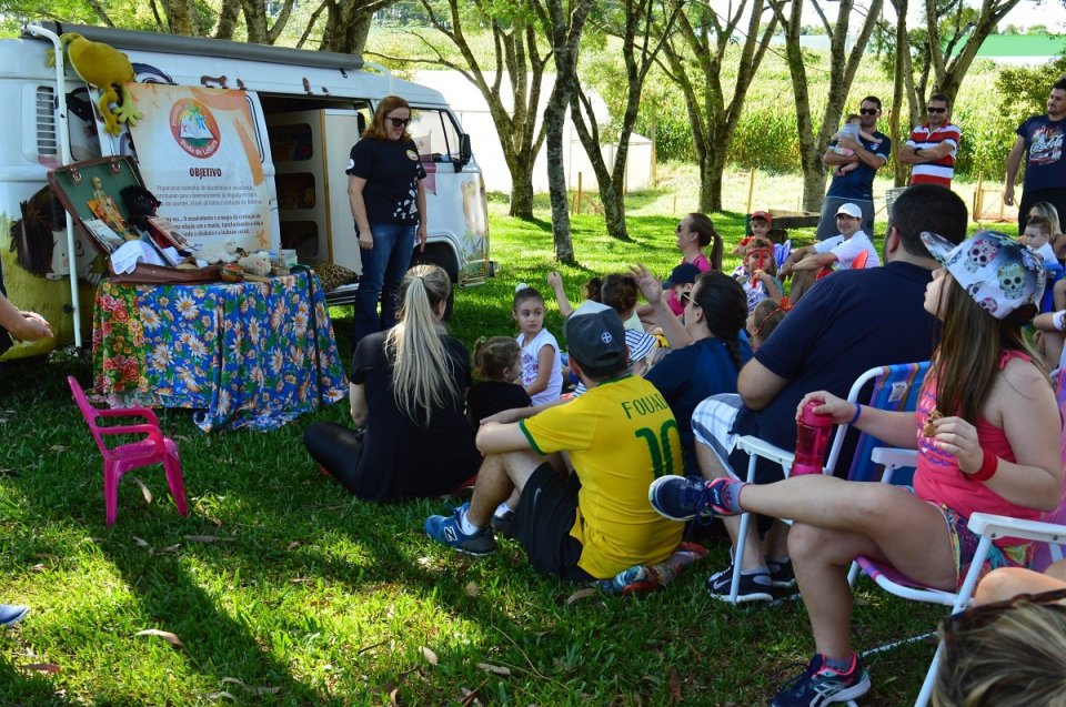 Programa Roda de Leitura contribui para o desenvolvimento da linguagem oral e escrita dos ouvintes