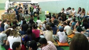 Programa Roda de Leitura contribui para o desenvolvimento da linguagem oral e escrita dos ouvintes