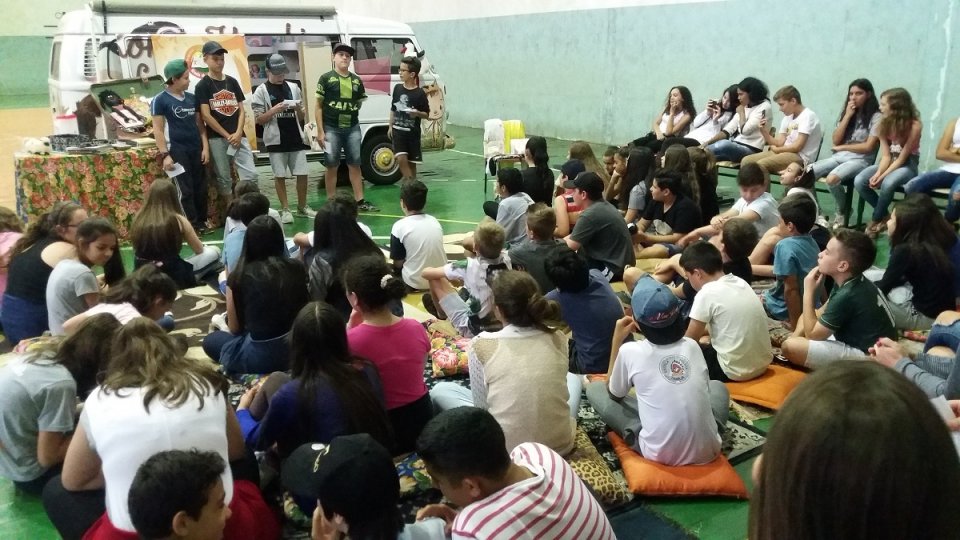 Programa Roda de Leitura contribui para o desenvolvimento da linguagem oral e escrita dos ouvintes