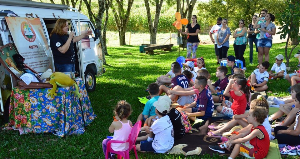 Programa Roda de Leitura contribui para o desenvolvimento da linguagem oral e escrita dos ouvintes