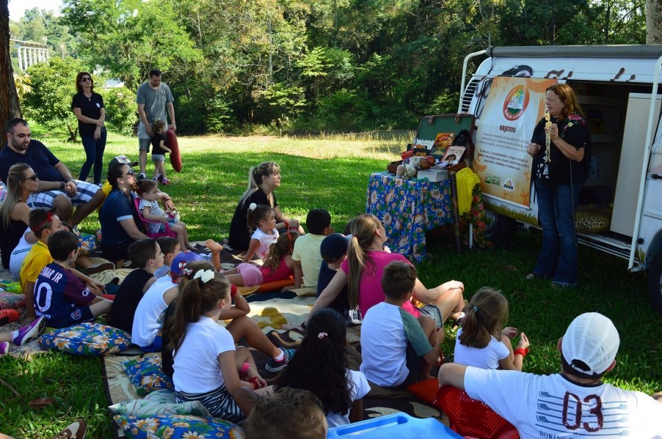 Programa Roda de Leitura contribui para o desenvolvimento da linguagem oral e escrita dos ouvintes