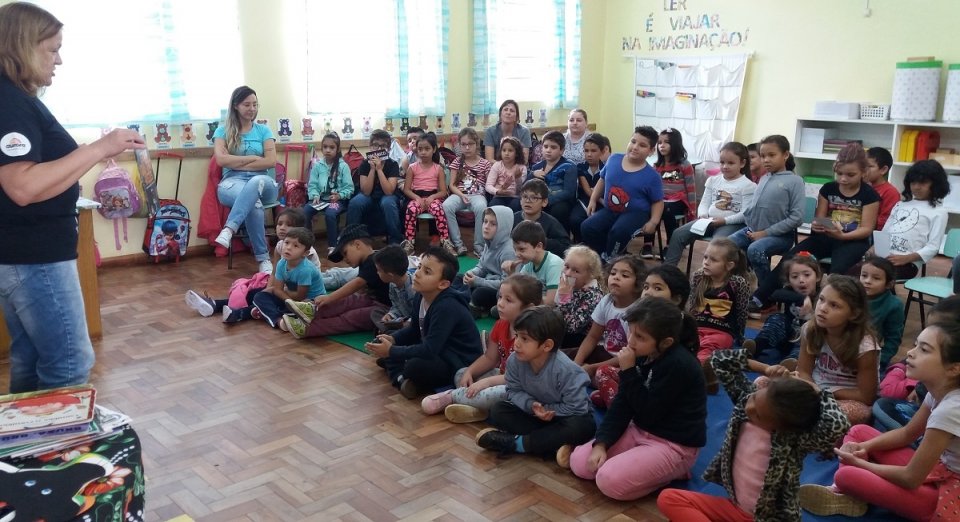 Programa Roda de Leitura em escolas de Chapecó (SC)