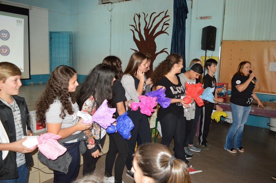 Formando novos leitores através do programa Roda de Leitura