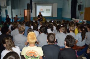 Formando novos leitores através do programa Roda de Leitura