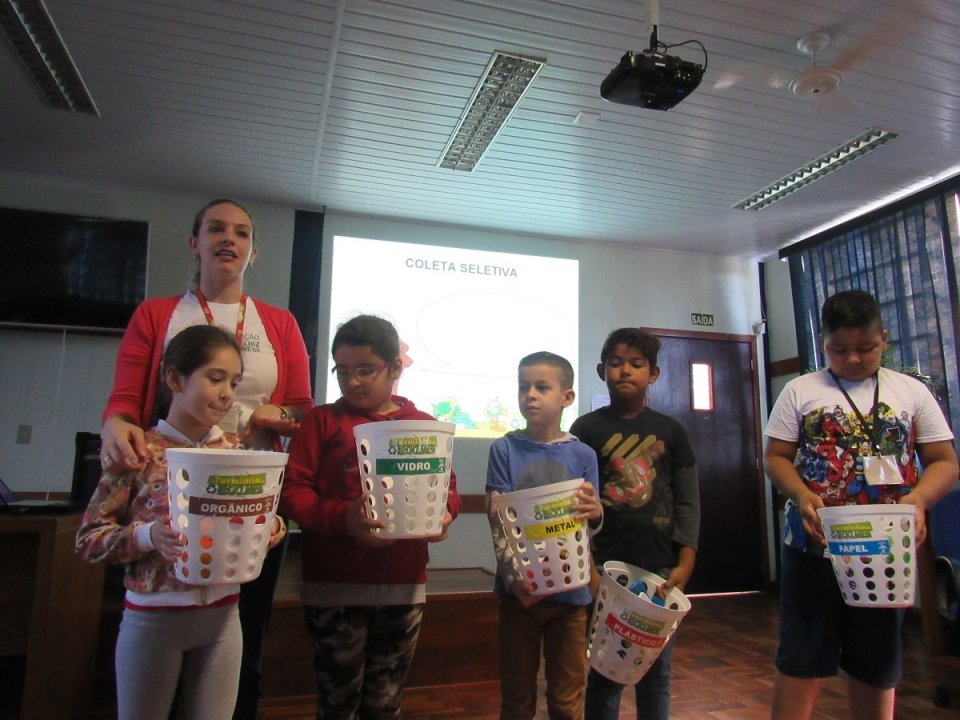 Programa Eco Cooperação leva educação ambiental aos espaços