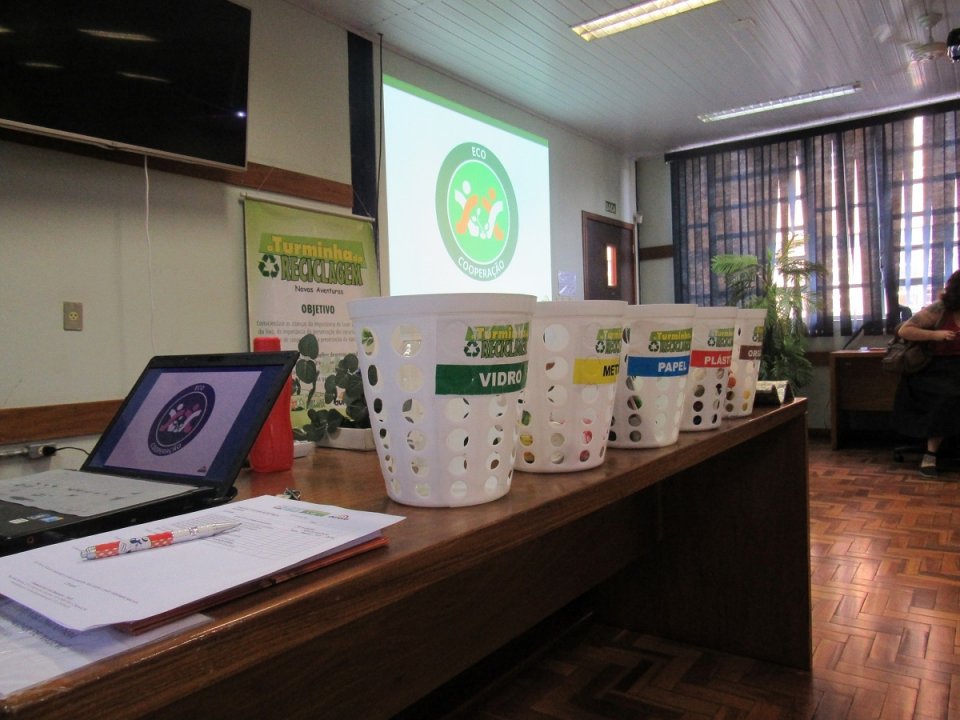 Programa Eco Cooperação leva educação ambiental aos espaços