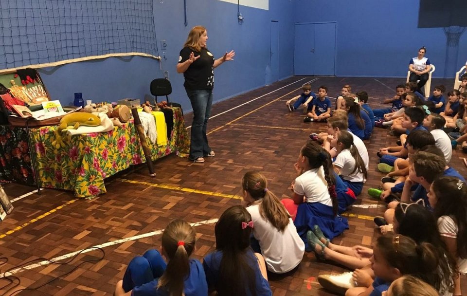 Momentos de descontração e socialização com o programa Roda de Leitura