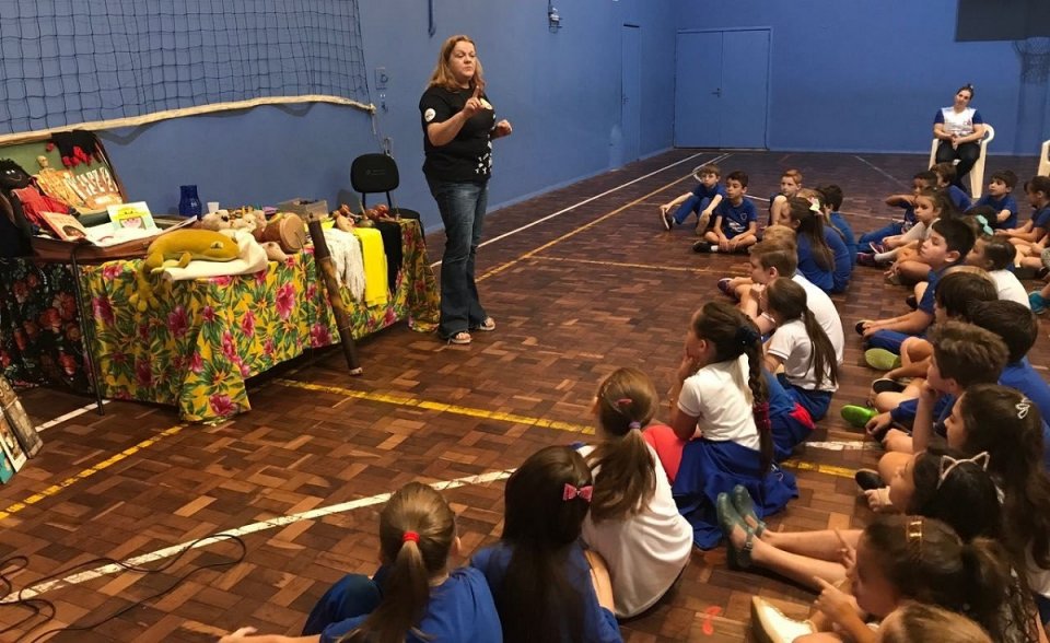 Momentos de descontração e socialização com o programa Roda de Leitura