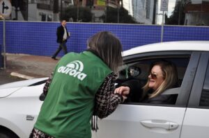 Pedágio solidário arrecada quase 15 mil reais para o Centro de Convivência do Idoso