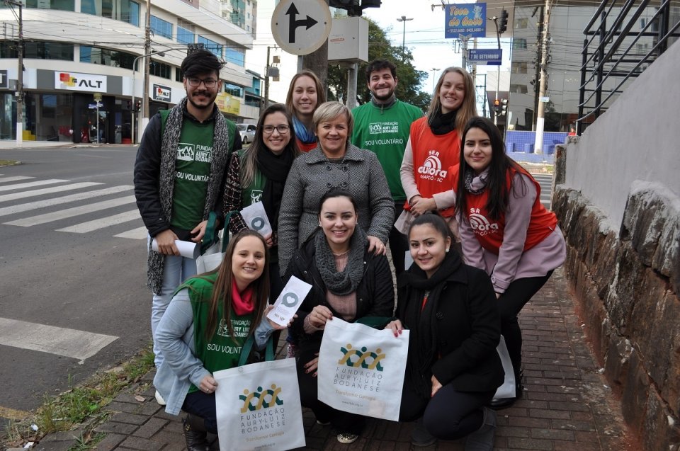 Pedágio solidário arrecada quase 15 mil reais para o Centro de Convivência do Idoso