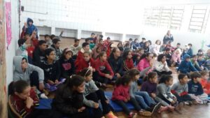 Literatura e contação de histórias com o Programa Roda de Leitura