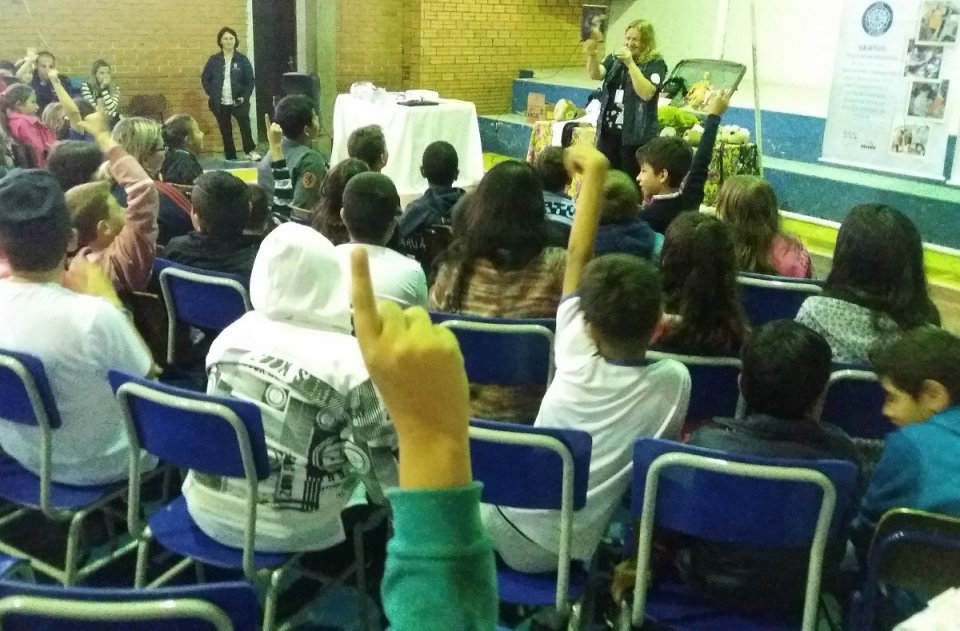 Literatura e contação de histórias com o Programa Roda de Leitura