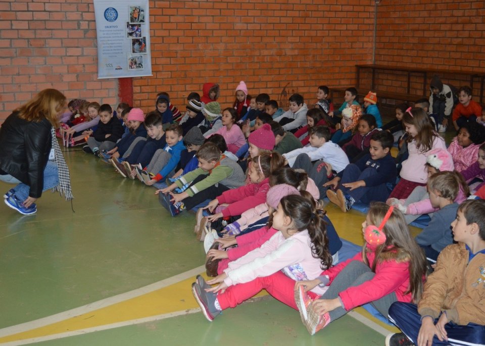 Um mundo de imaginação com o programa Roda de Leitura