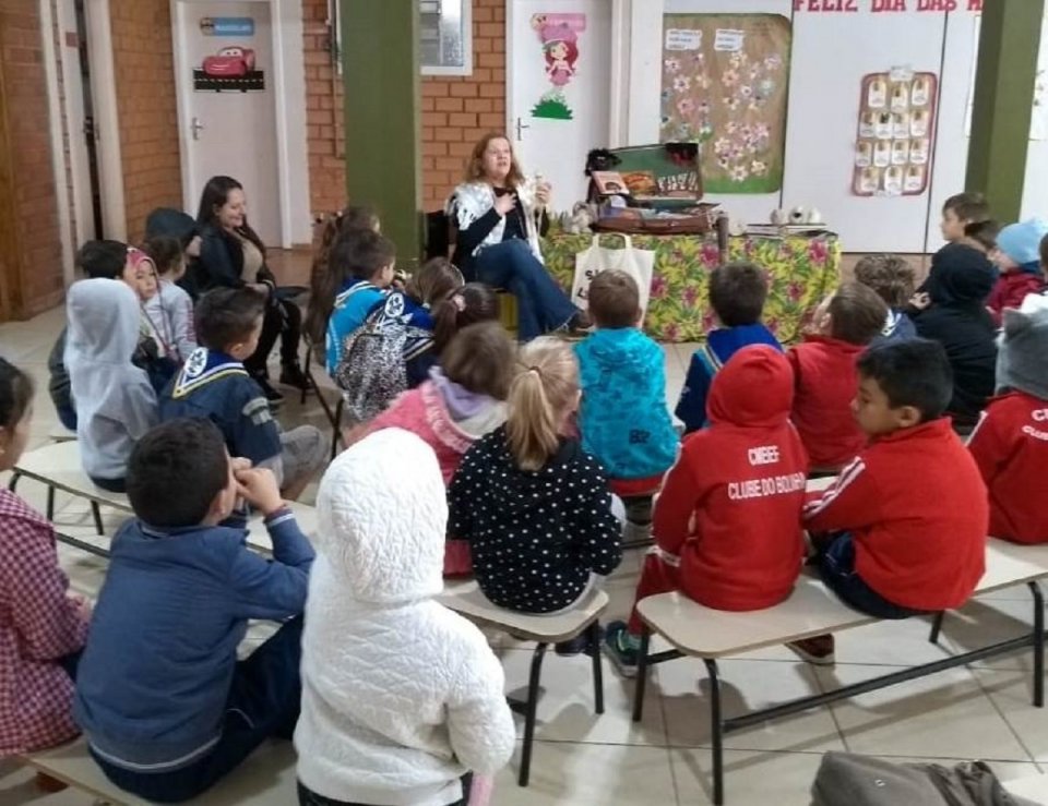 Um mundo de imaginação com o programa Roda de Leitura